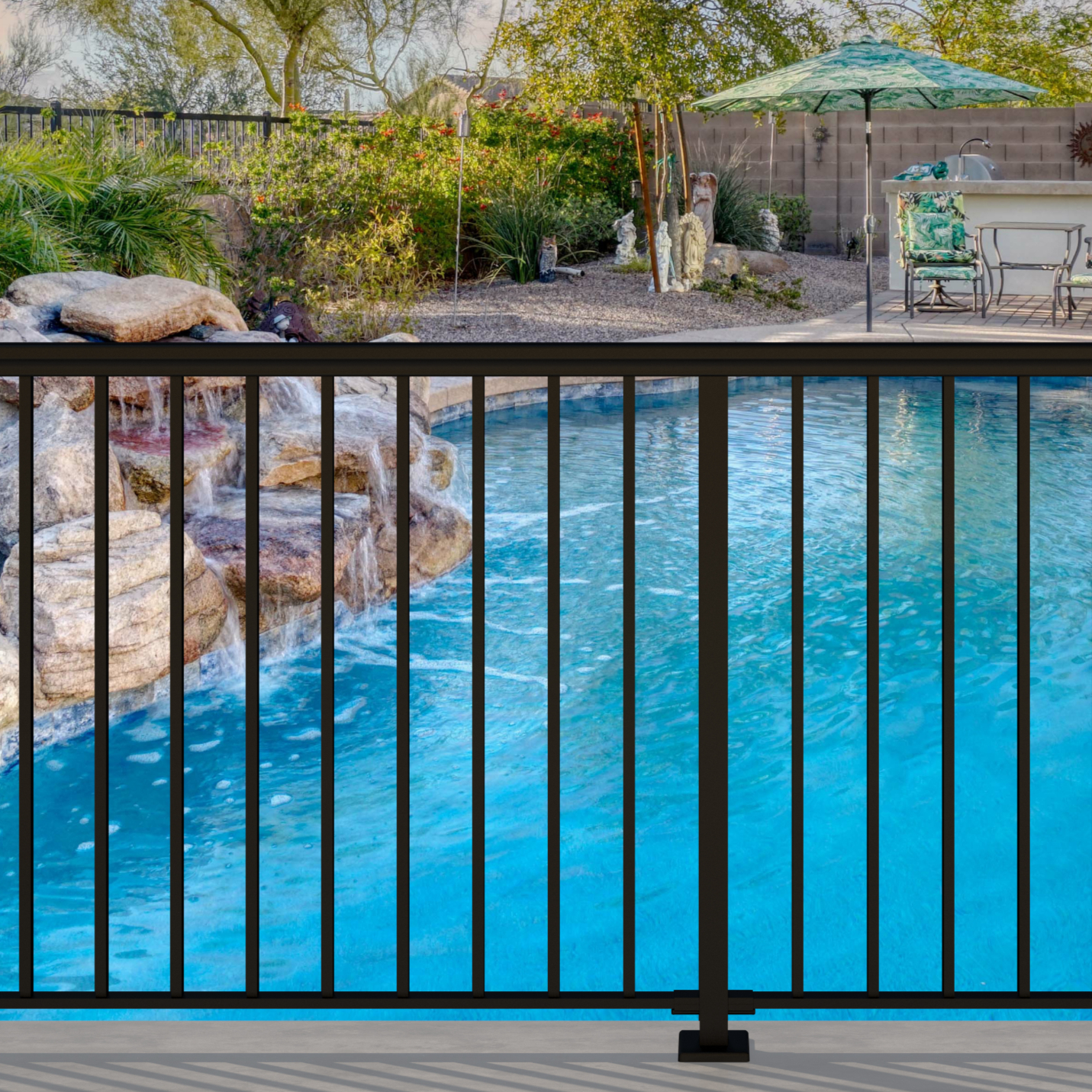 Traditional Picket aluminum railing on a deck